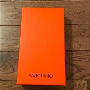 Valentino box